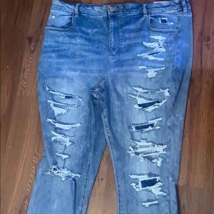 American eagle ripped jeans